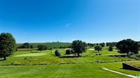 860 Springbrook Dr, Hinton, IA 51024