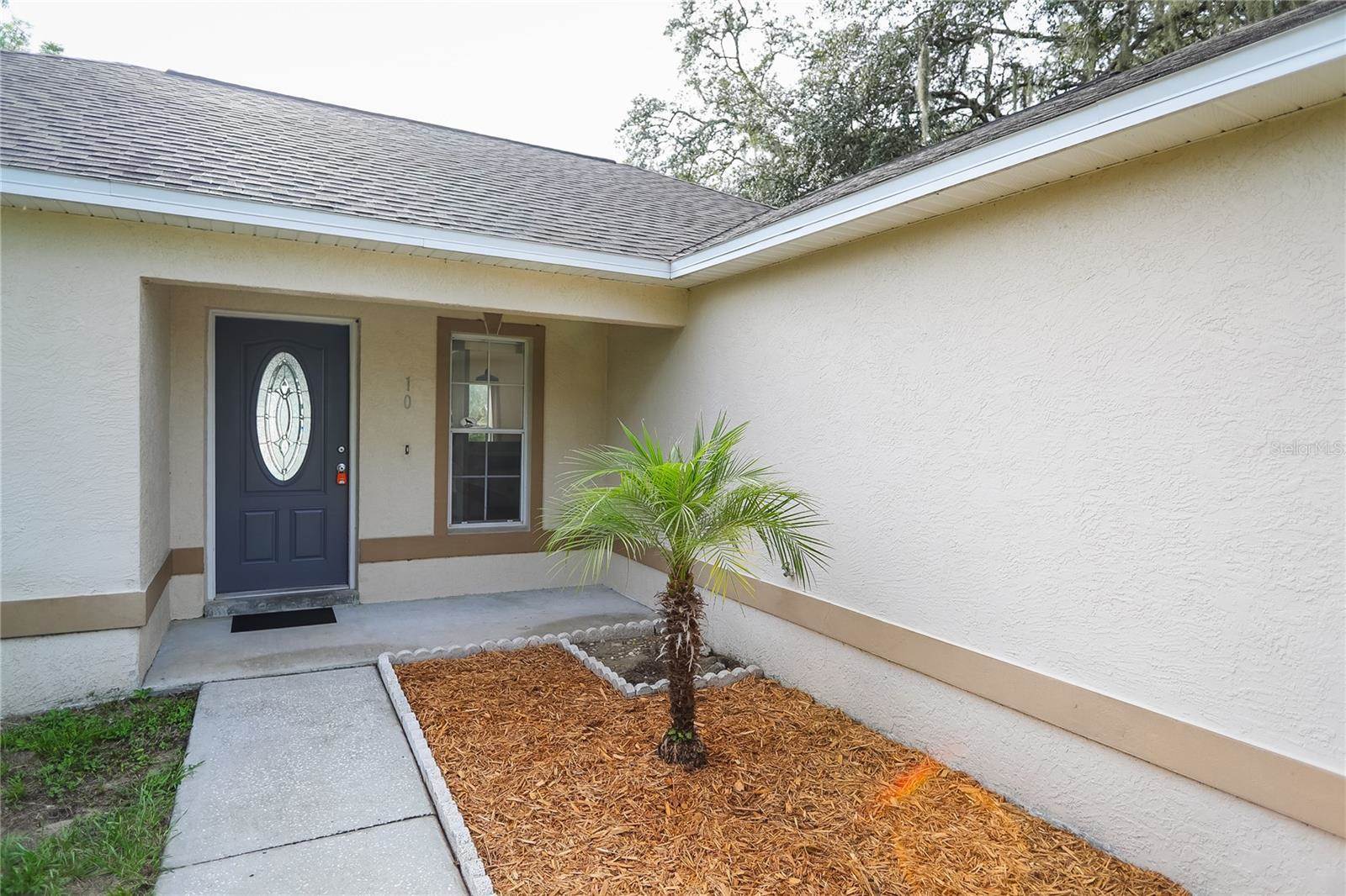 10 Bay Ridge Loop, Mascotte, FL 34753