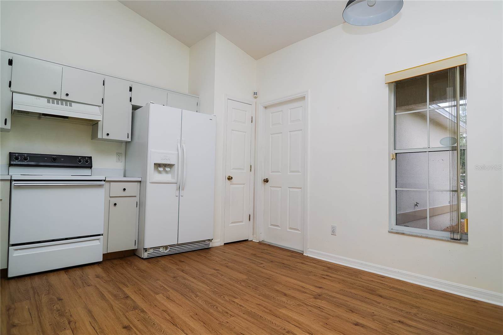 10 Bay Ridge Loop, Mascotte, FL 34753