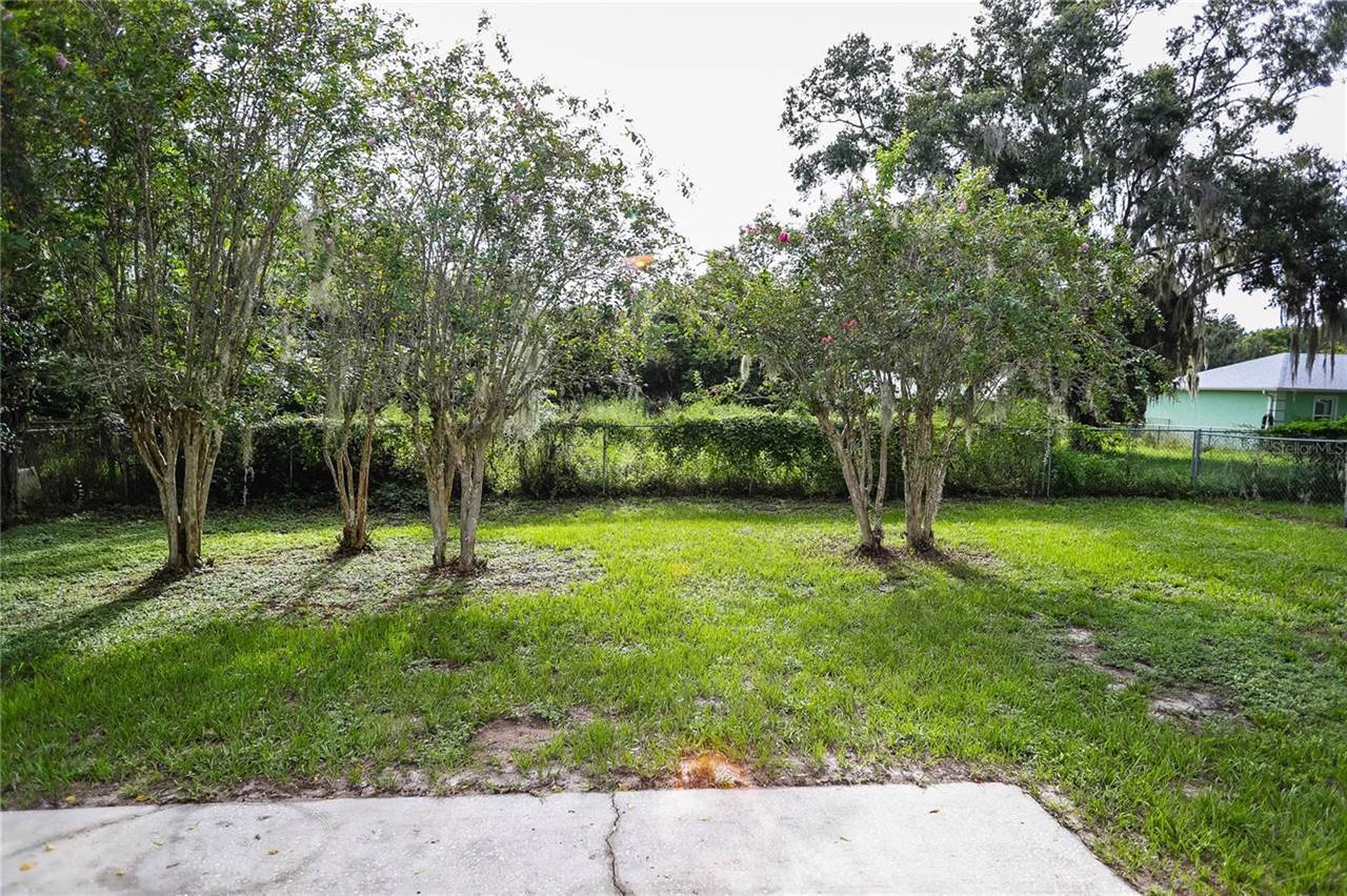10 Bay Ridge Loop, Mascotte, FL 34753
