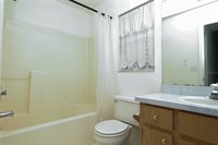 10 Bay Ridge Loop, Mascotte, FL 34753