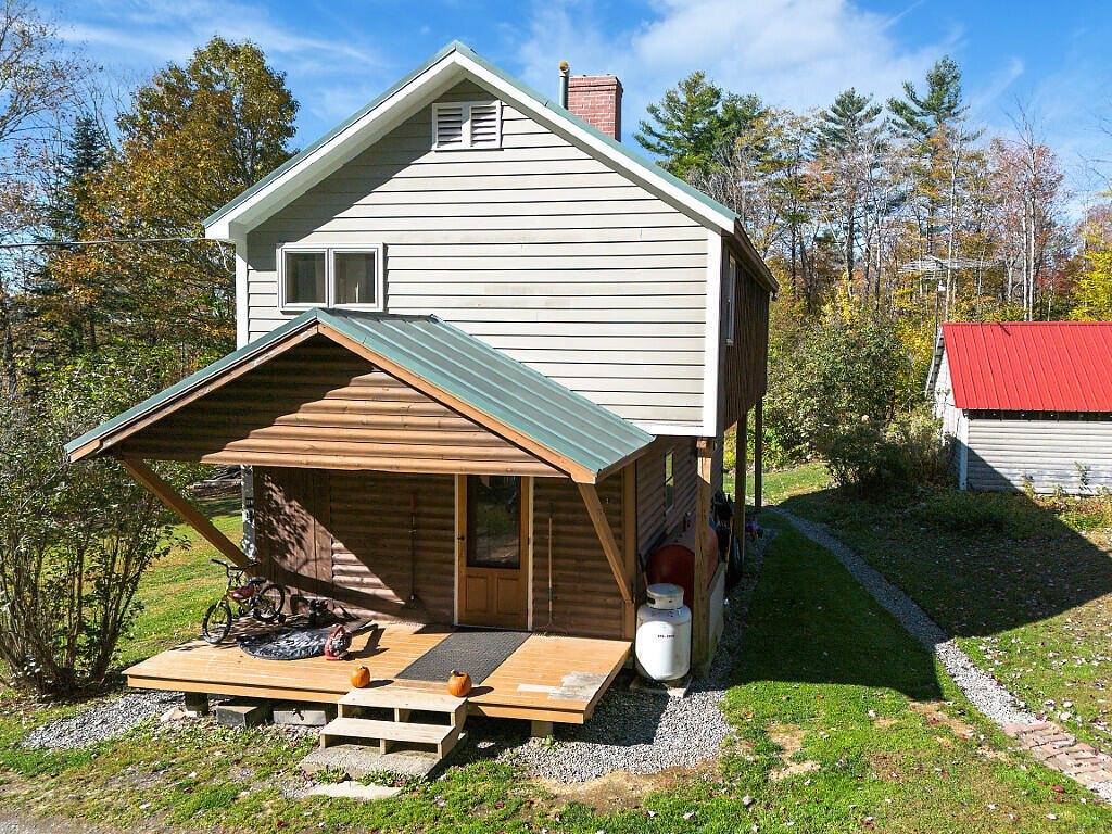 331 Beans Corner Road, New Sharon, ME 04955