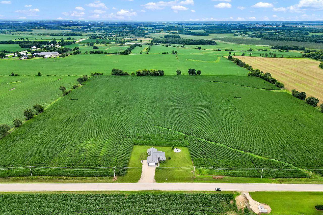 10878 N County Road KK, Milton, WI 53563