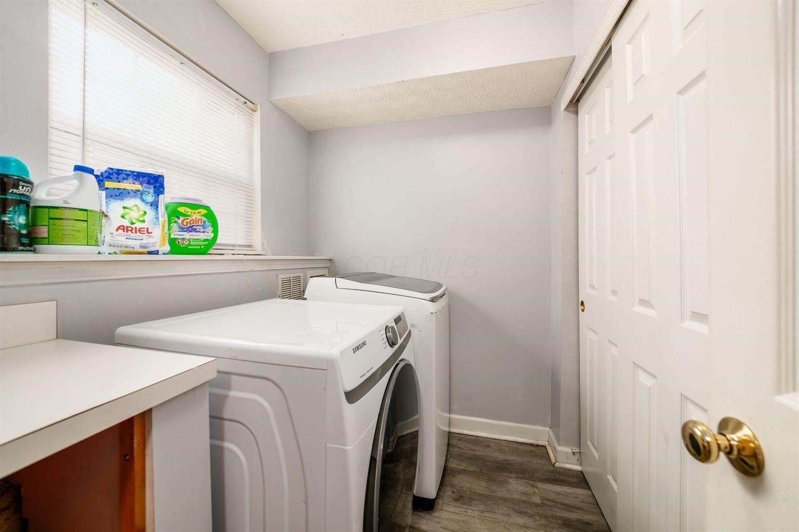 6977 Remsen Drive, Canal Winchester, OH 43110