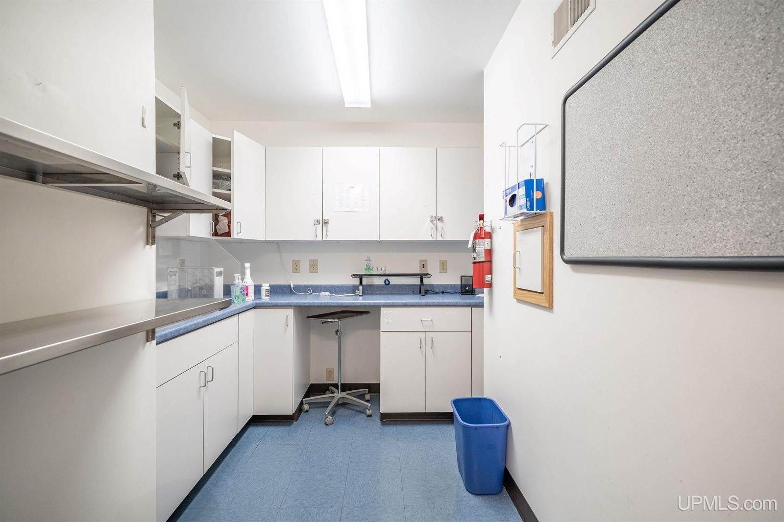 1219 N 3rd Street, Marquette, MI 49855