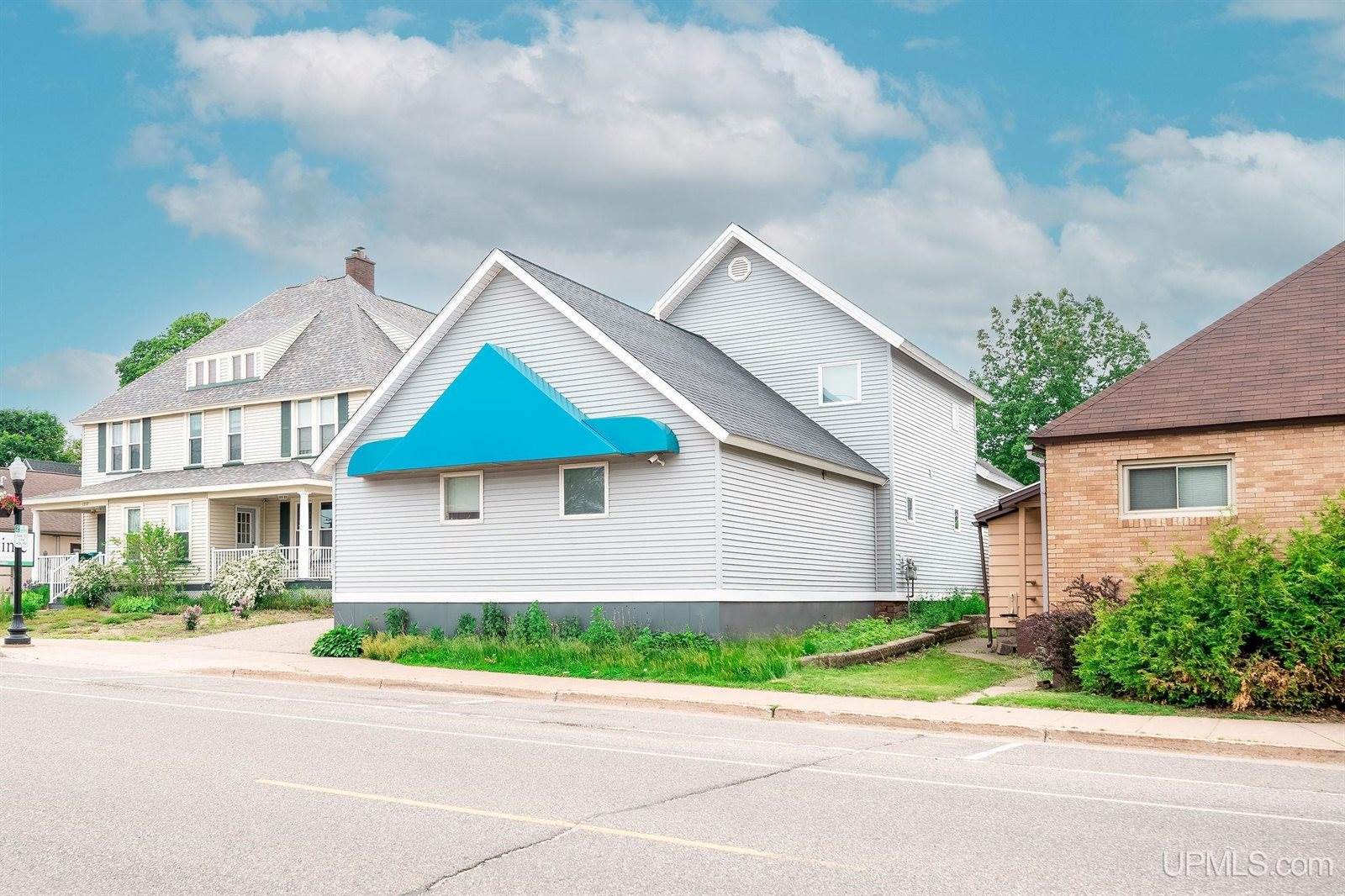 1219 N 3rd Street, Marquette, MI 49855