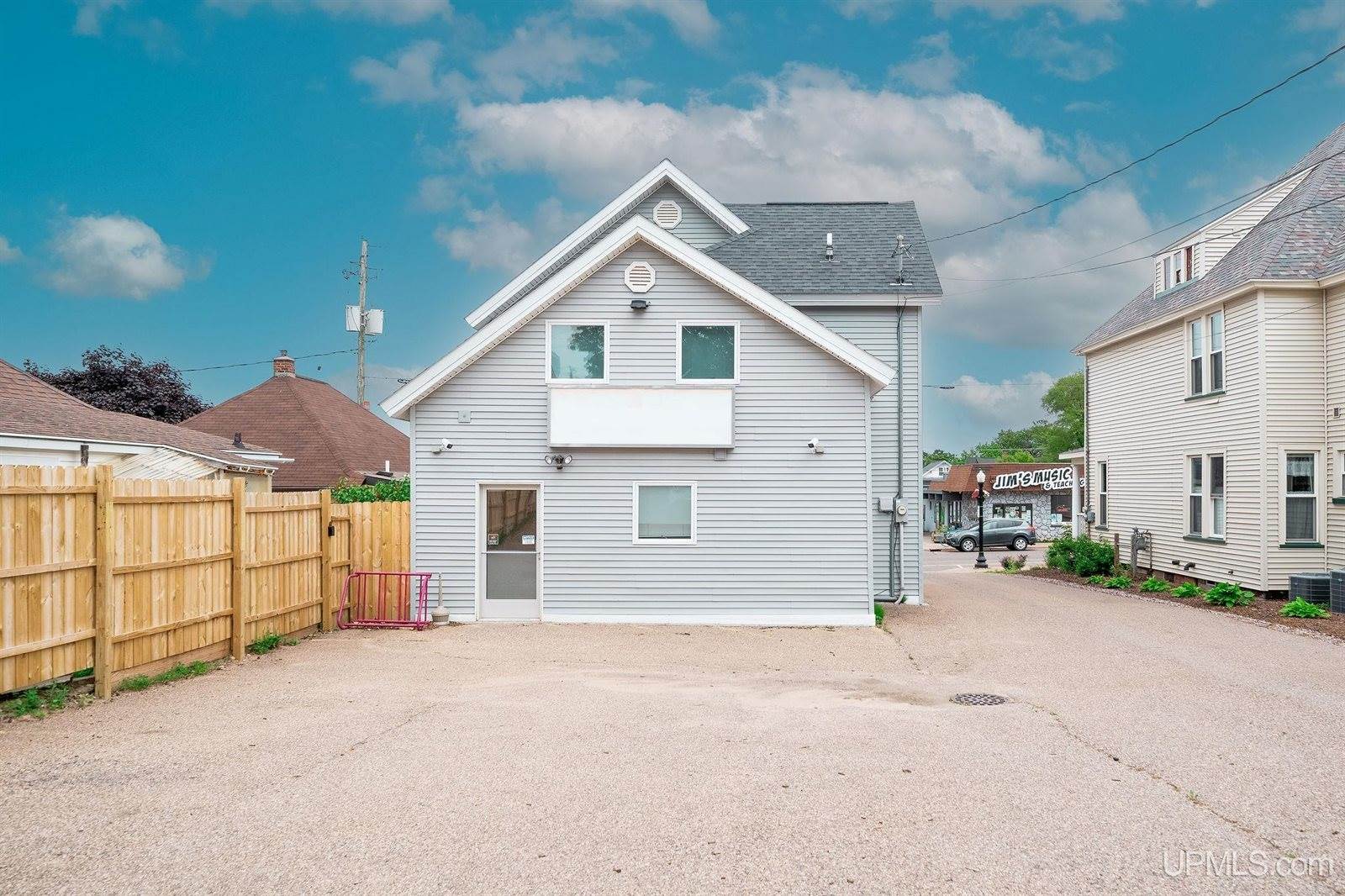 1219 N 3rd Street, Marquette, MI 49855