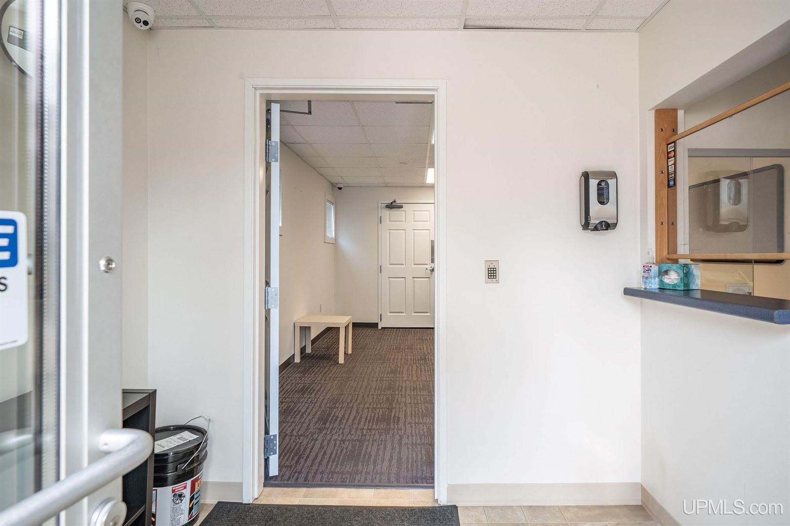 1219 N 3rd Street, Marquette, MI 49855