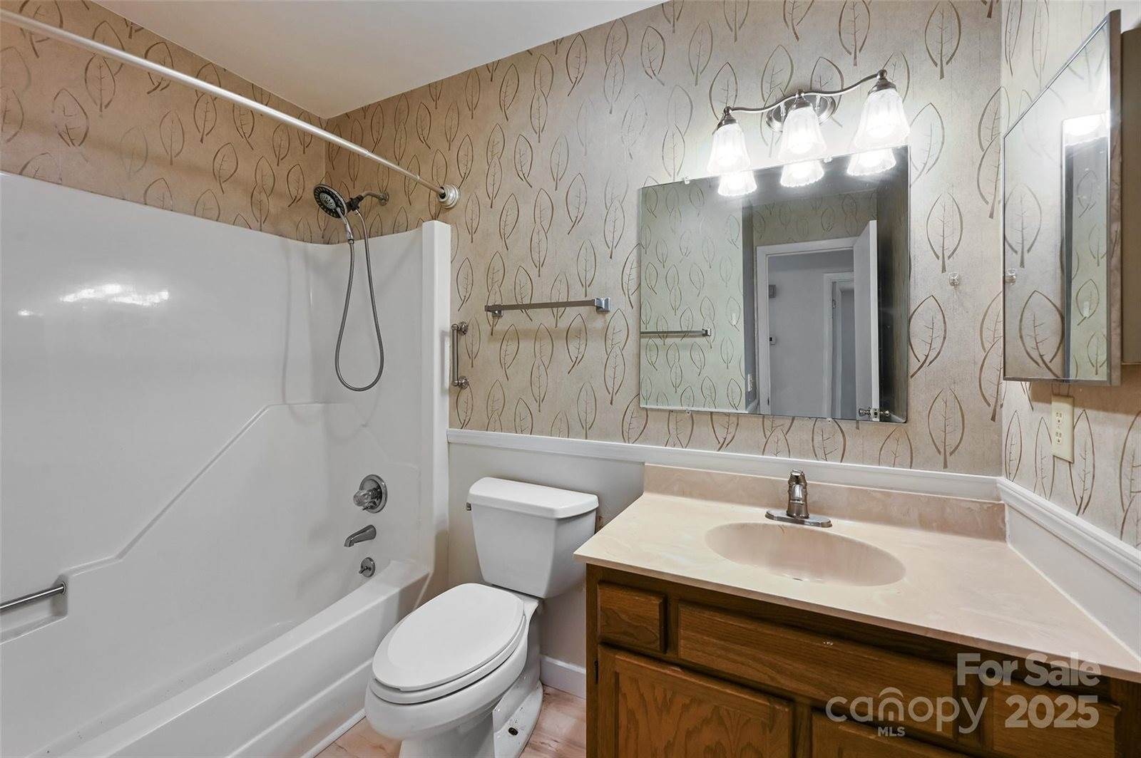 71 Hollybrook Drive, Asheville, NC 28803