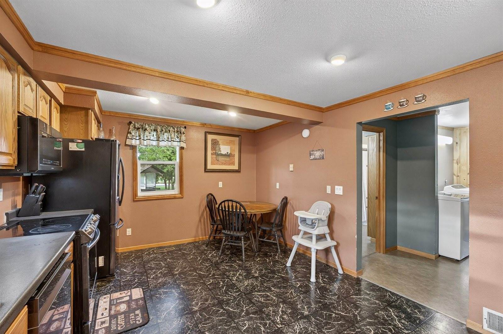 E2290 Flaata Road, Iola, WI 54945