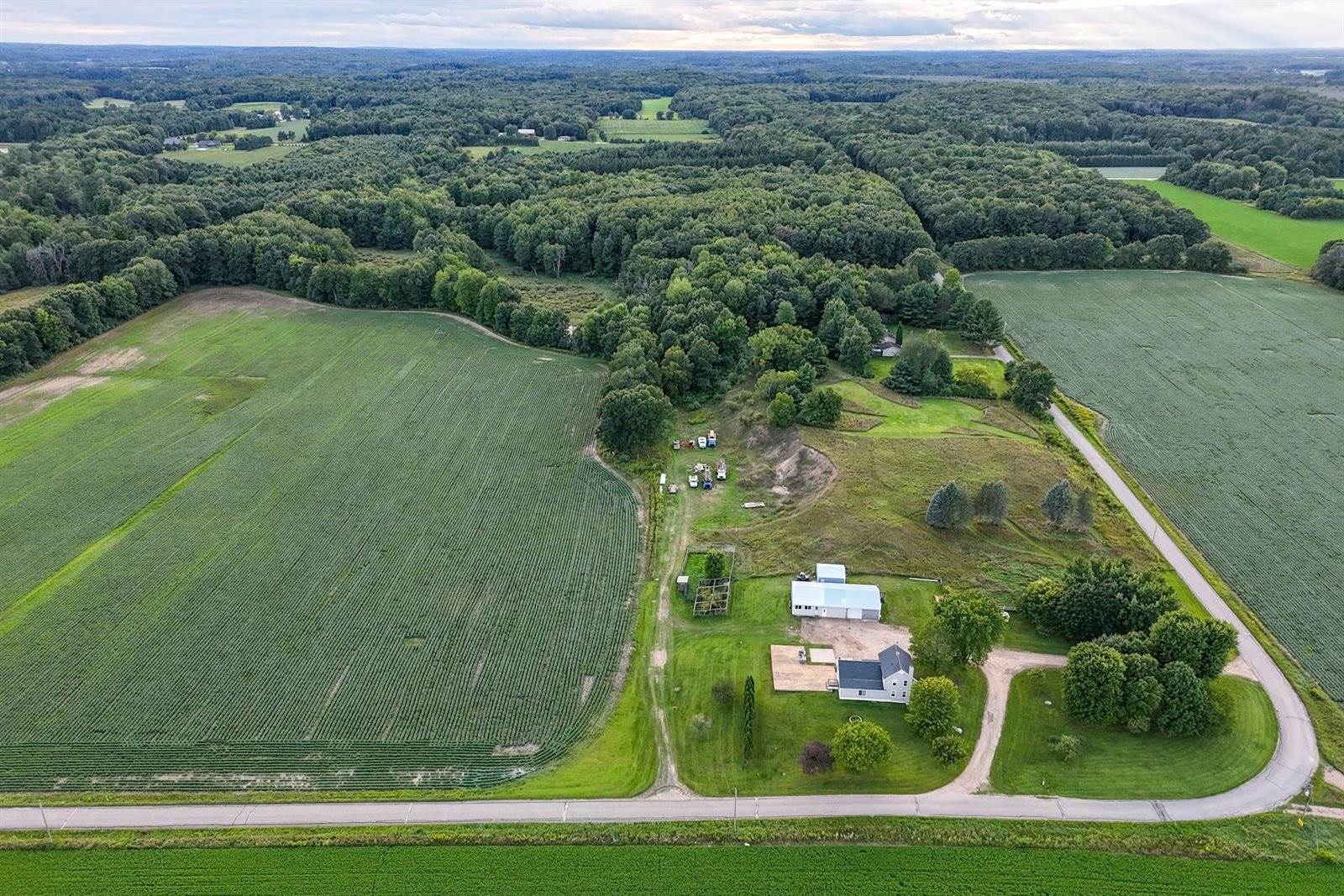 E2290 Flaata Road, Iola, WI 54945