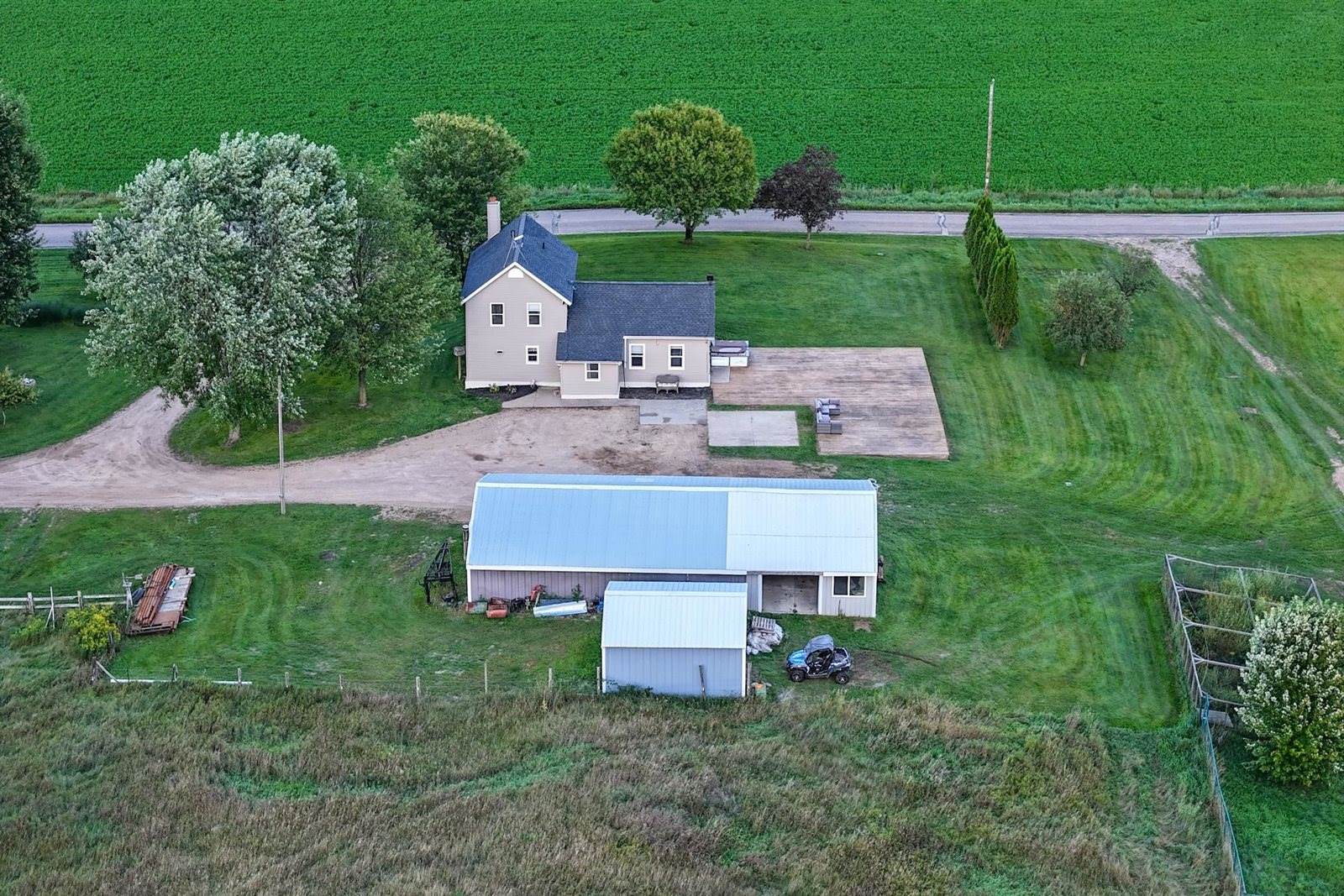 E2290 Flaata Road, Iola, WI 54945