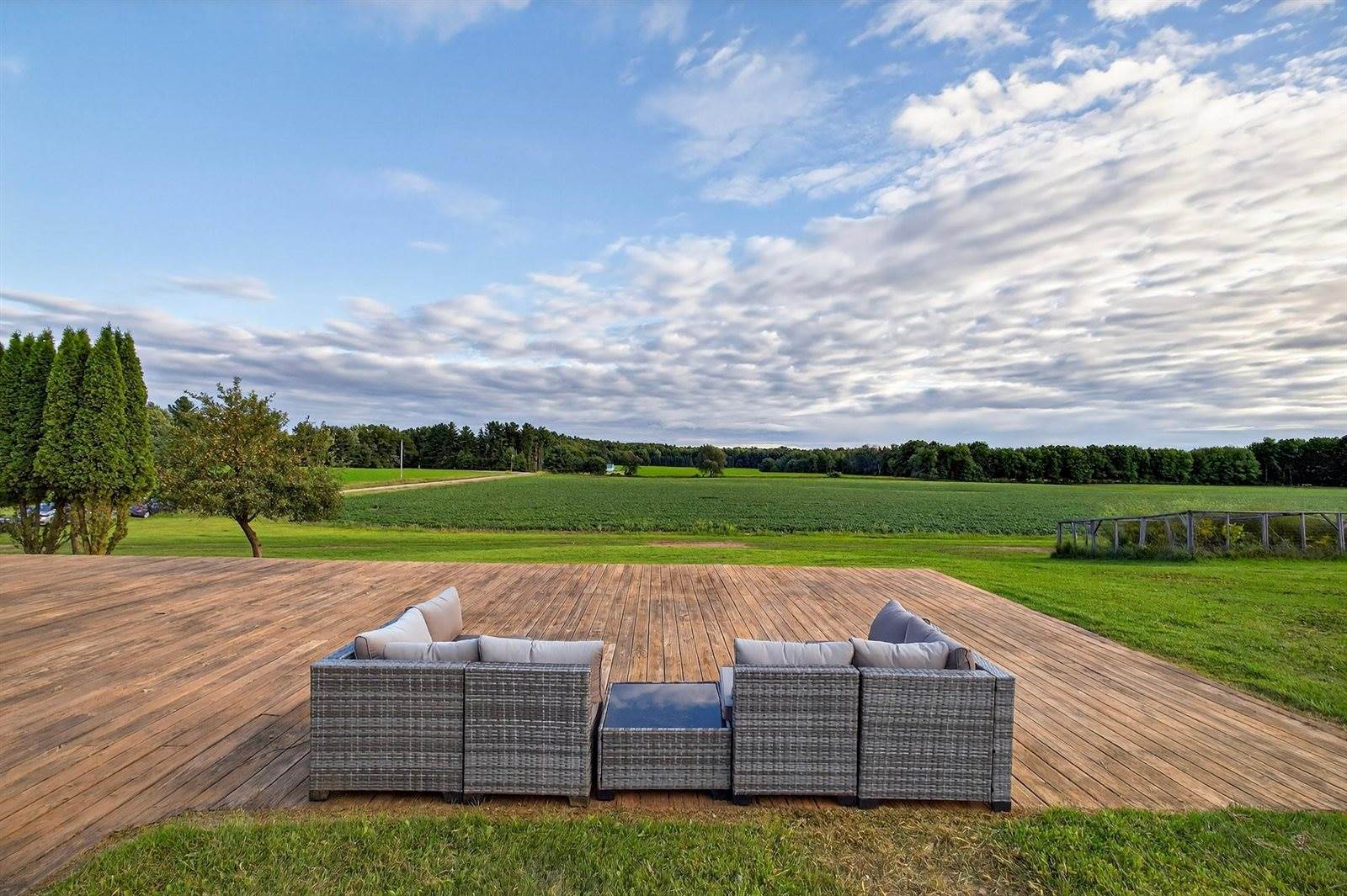 E2290 Flaata Road, Iola, WI 54945