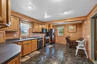 E2290 Flaata Road, Iola, WI 54945