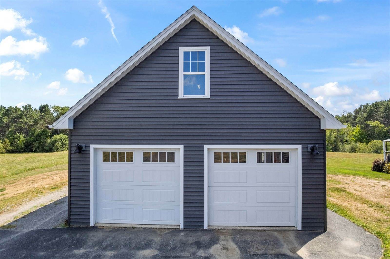 29 Foster Avenue, Hampden, ME 04444