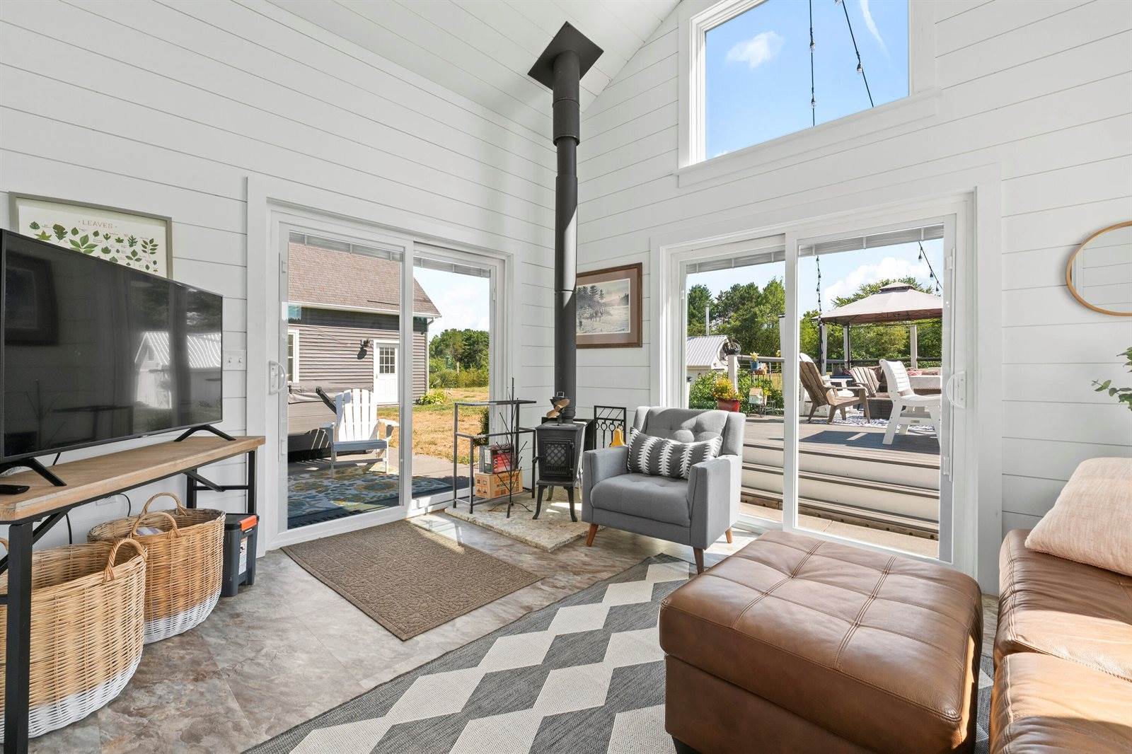 29 Foster Avenue, Hampden, ME 04444