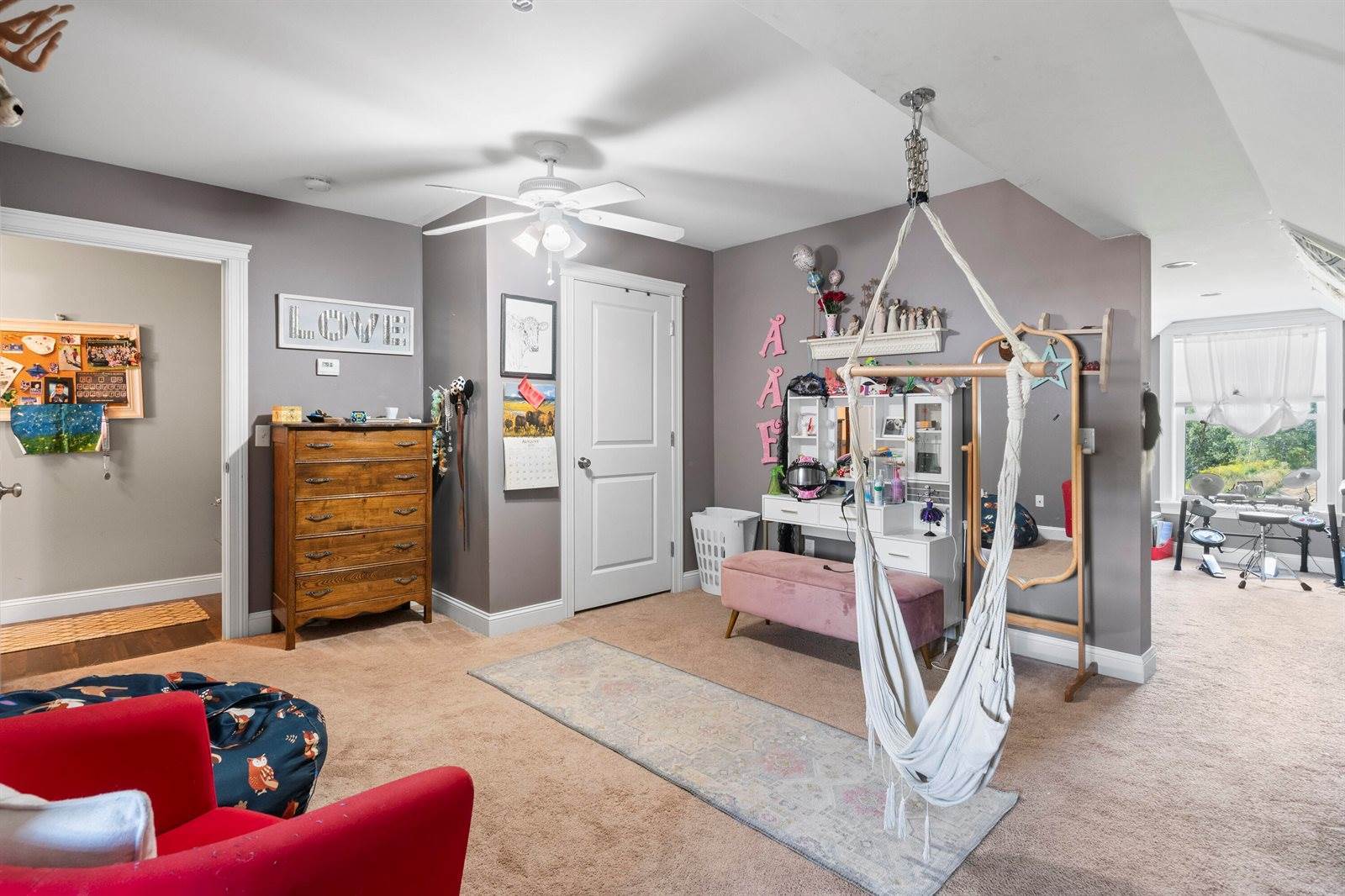 29 Foster Avenue, Hampden, ME 04444