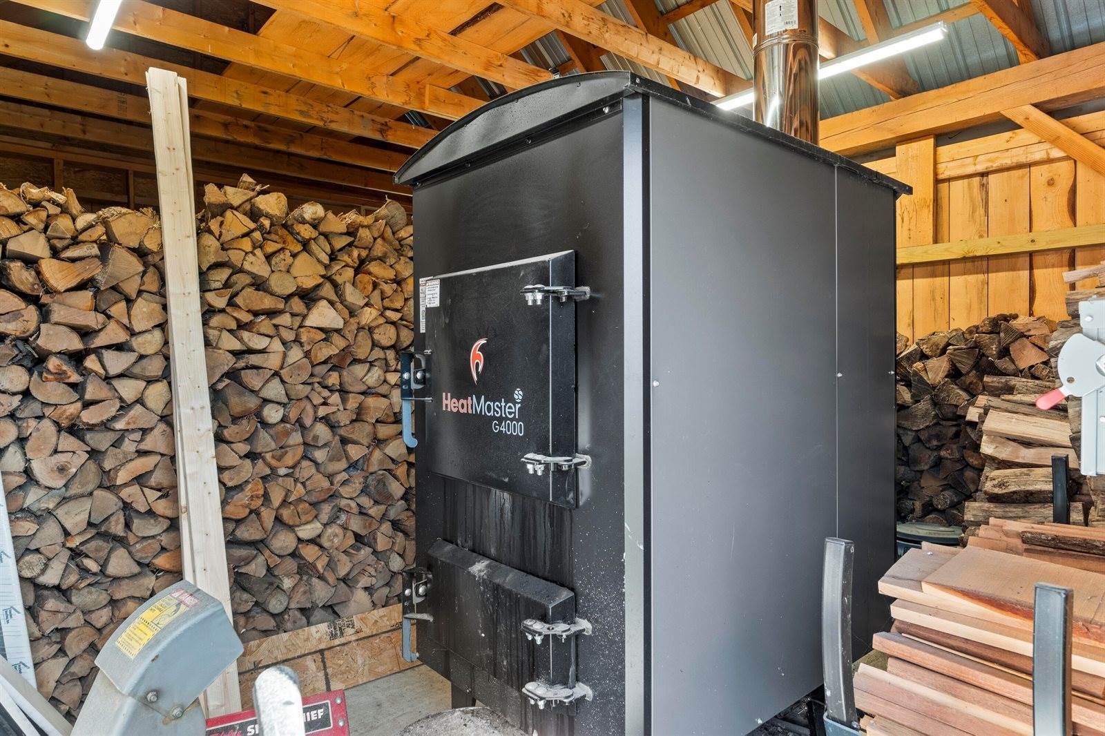 29 Foster Avenue, Hampden, ME 04444