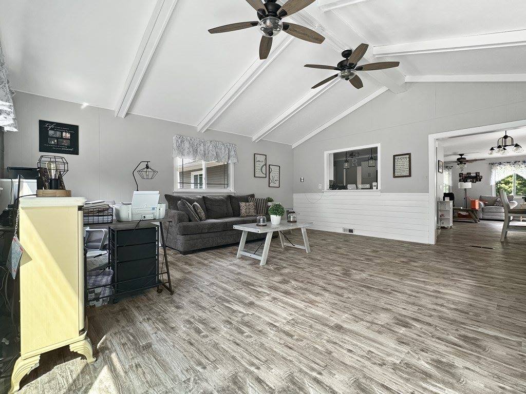 1041 S Columbus Circle, Ashland, OH 44805