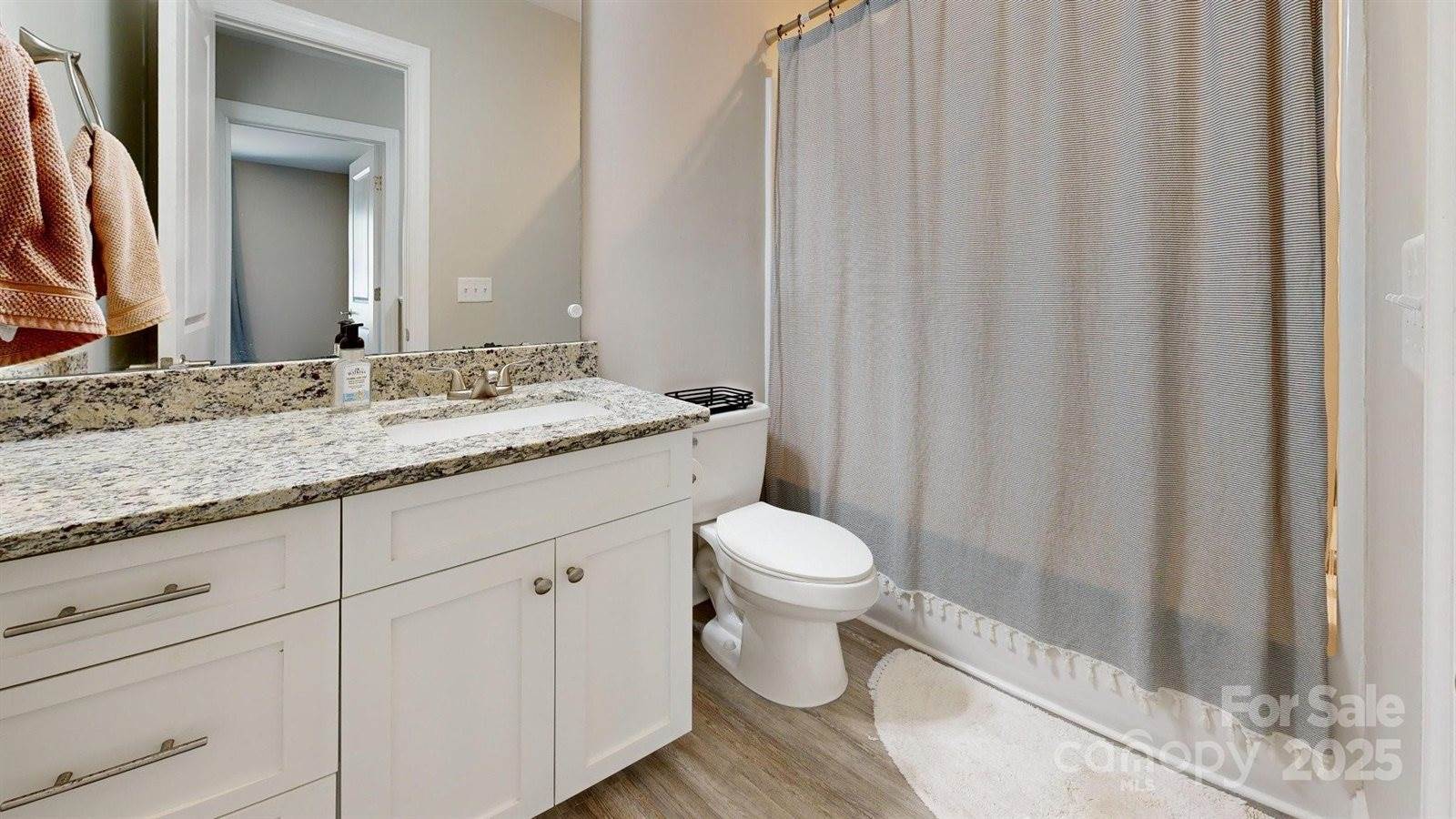 1744 15th Street Place NE, Hickory, NC 28601