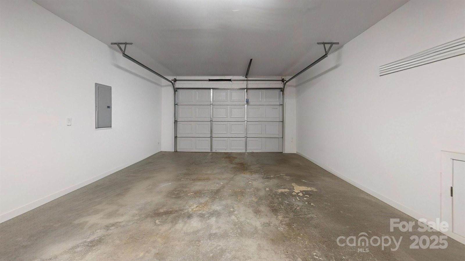 1744 15th Street Place NE, Hickory, NC 28601