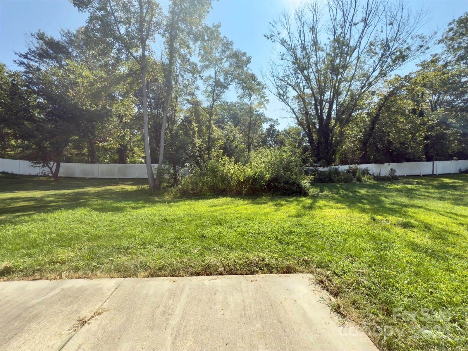 1744 15th Street Place NE, Hickory, NC 28601