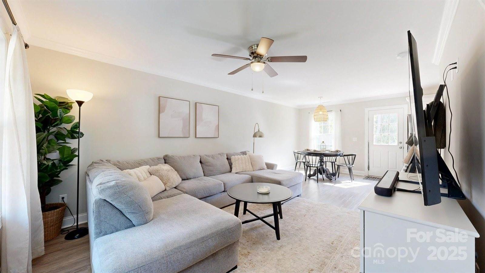 1744 15th Street Place NE, Hickory, NC 28601