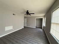 5281 Scottsdale Ave, Memphis, TN 38118