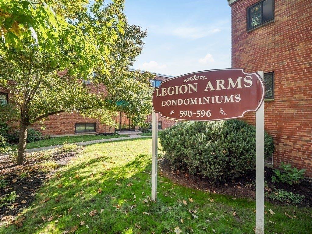 592 American Legion Hwy, #2, Boston, MA 02131