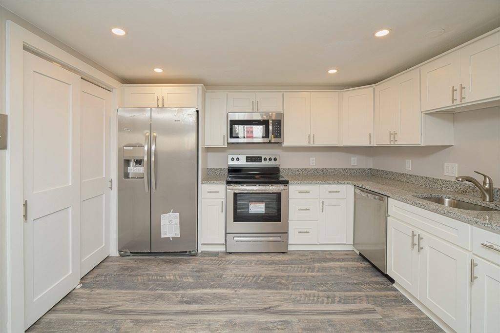 592 American Legion Hwy, #2, Boston, MA 02131