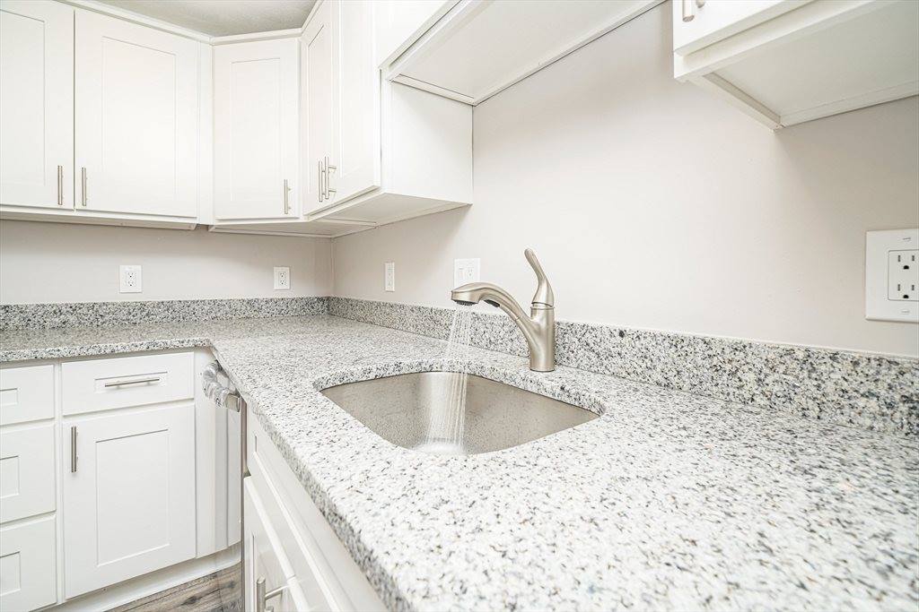 592 American Legion Hwy, #2, Boston, MA 02131