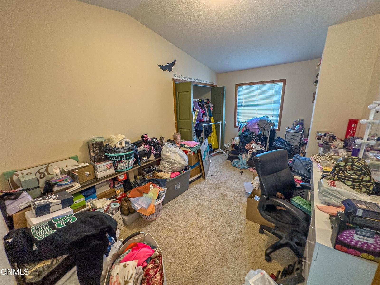 19 2nd Street East, Culbertson, MT 59218