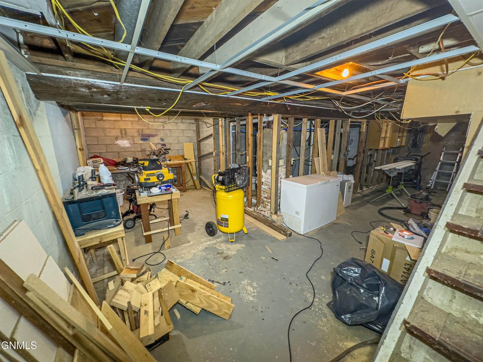 19 2nd Street East, Culbertson, MT 59218