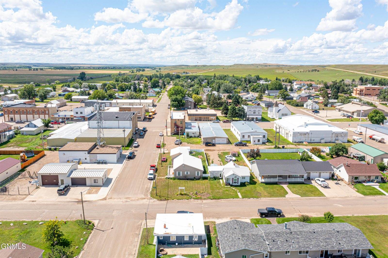 19 2nd Street East, Culbertson, MT 59218