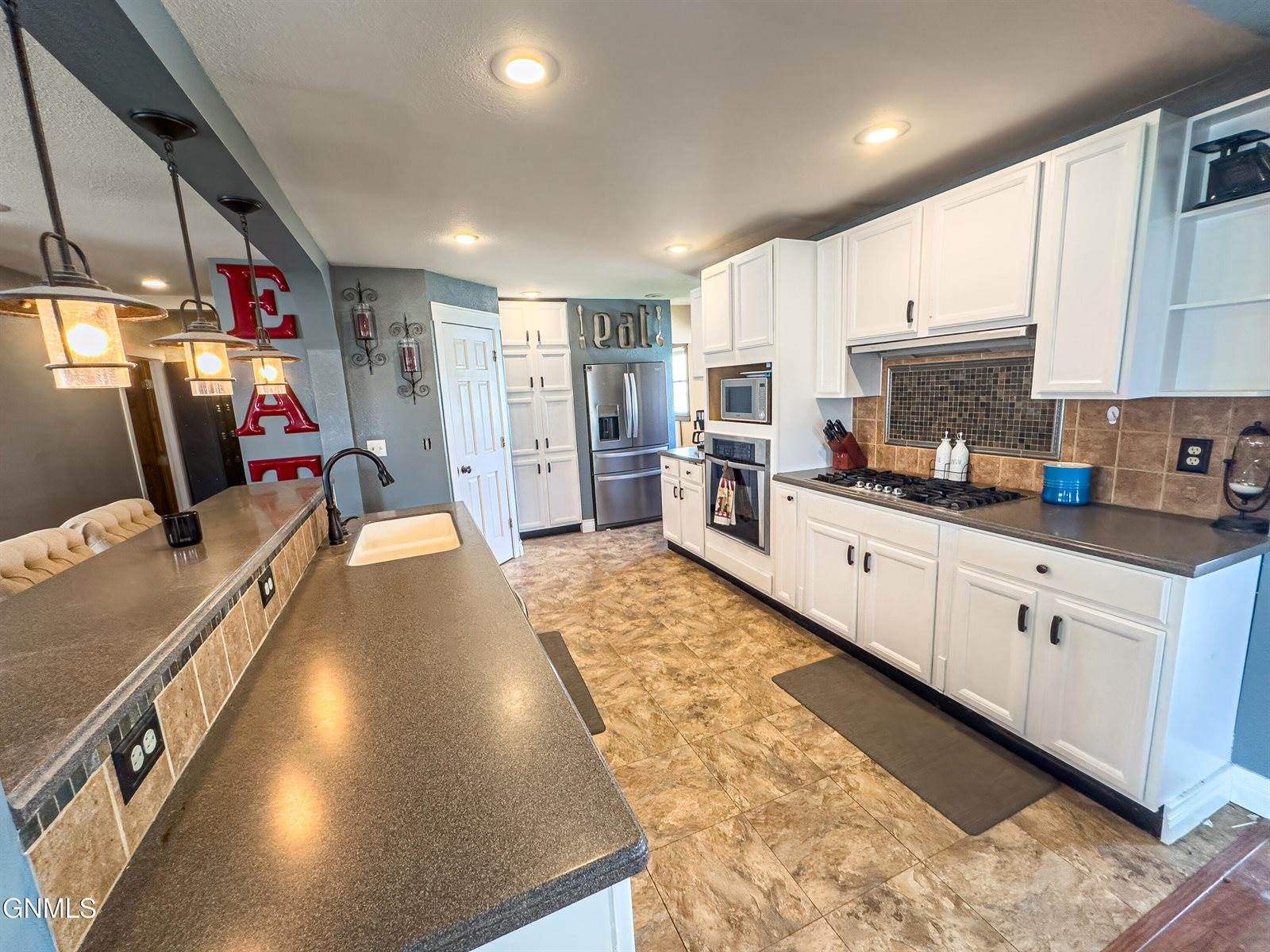 19 2nd Street East, Culbertson, MT 59218