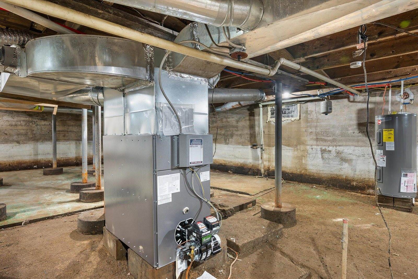 20 South Street, Newport, ME 04953