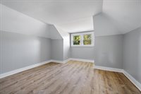 20 South Street, Newport, ME 04953