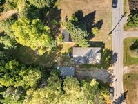 20 South Street, Newport, ME 04953