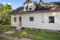 20 South Street, Newport, ME 04953