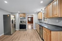 20 South Street, Newport, ME 04953