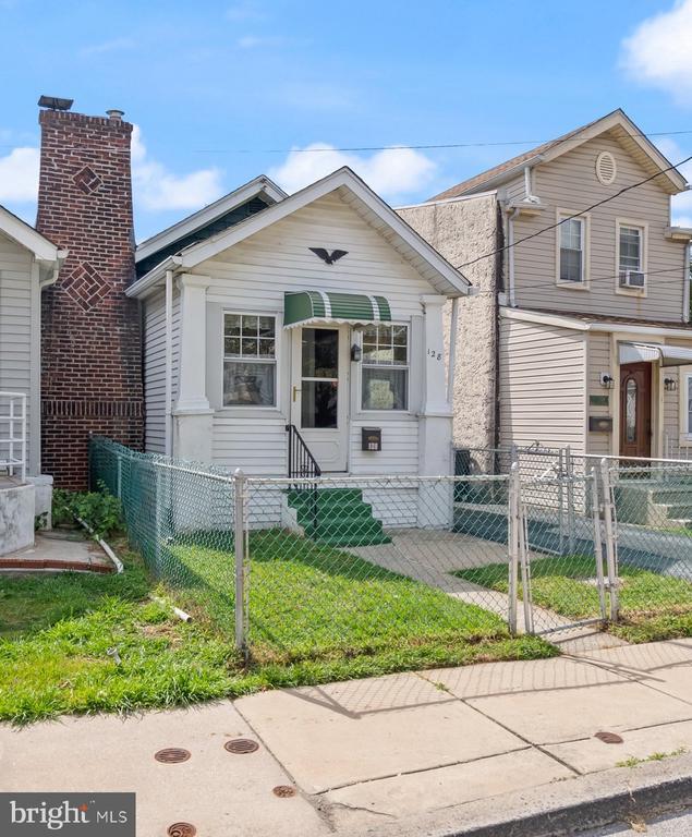 128 East Cooke Avenue, Glenolden, PA 19036