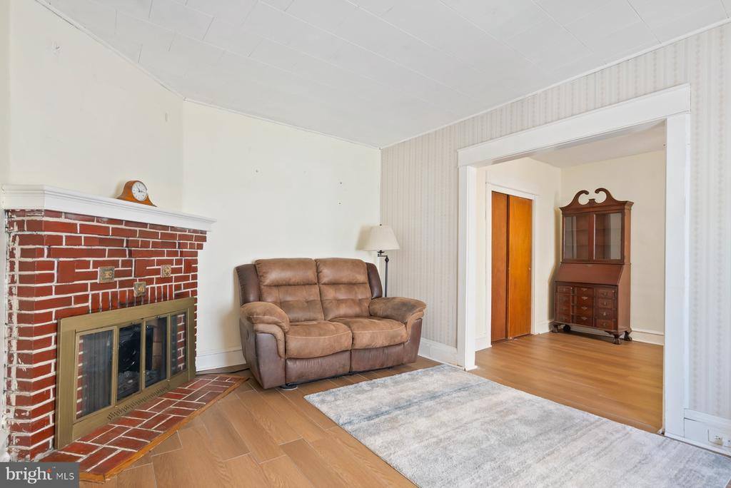 128 East Cooke Avenue, Glenolden, PA 19036