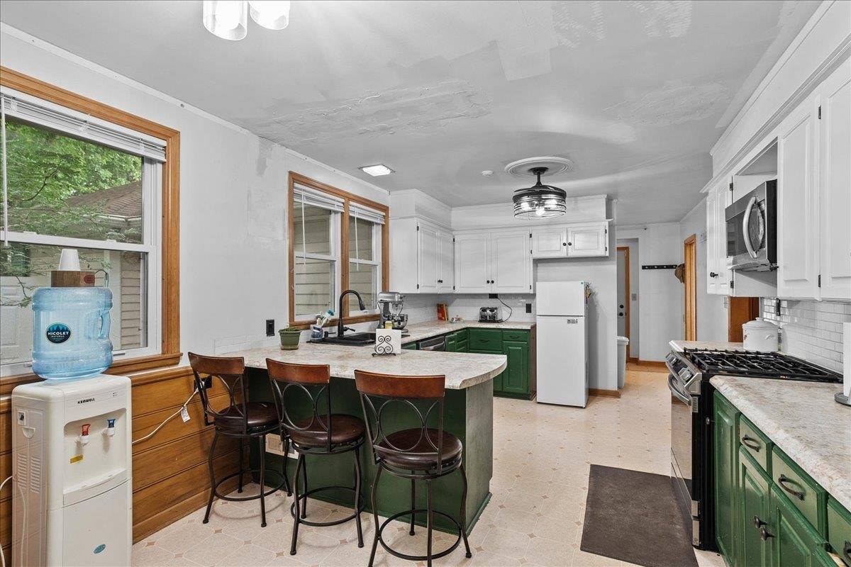 718 S Drake Avenue, Marshfield, WI 54449