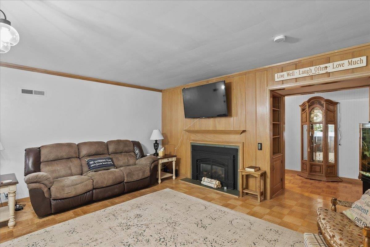 718 S Drake Avenue, Marshfield, WI 54449