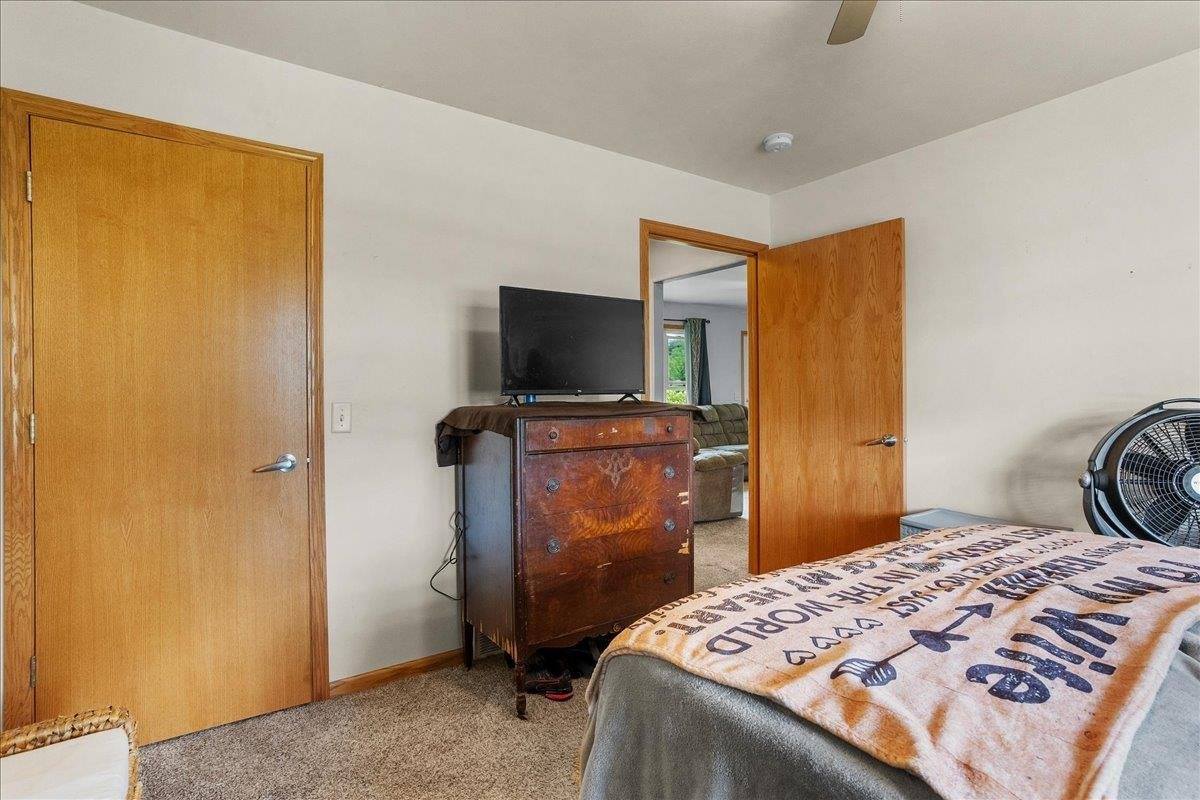 1205 S Maple Avenue, Marshfield, WI 54449