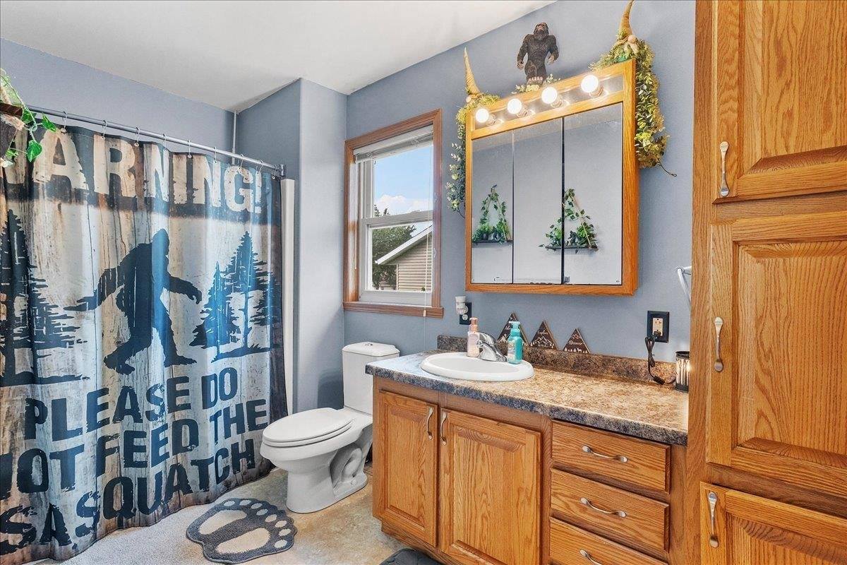 1205 S Maple Avenue, Marshfield, WI 54449