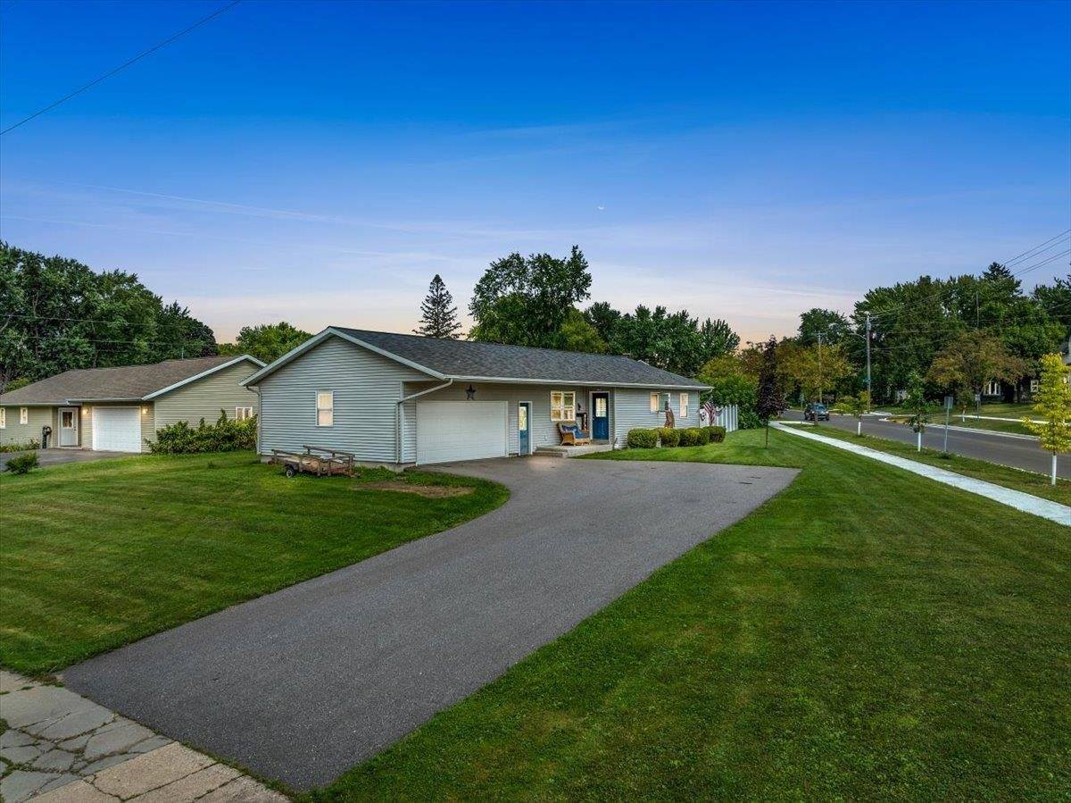 1205 S Maple Avenue, Marshfield, WI 54449