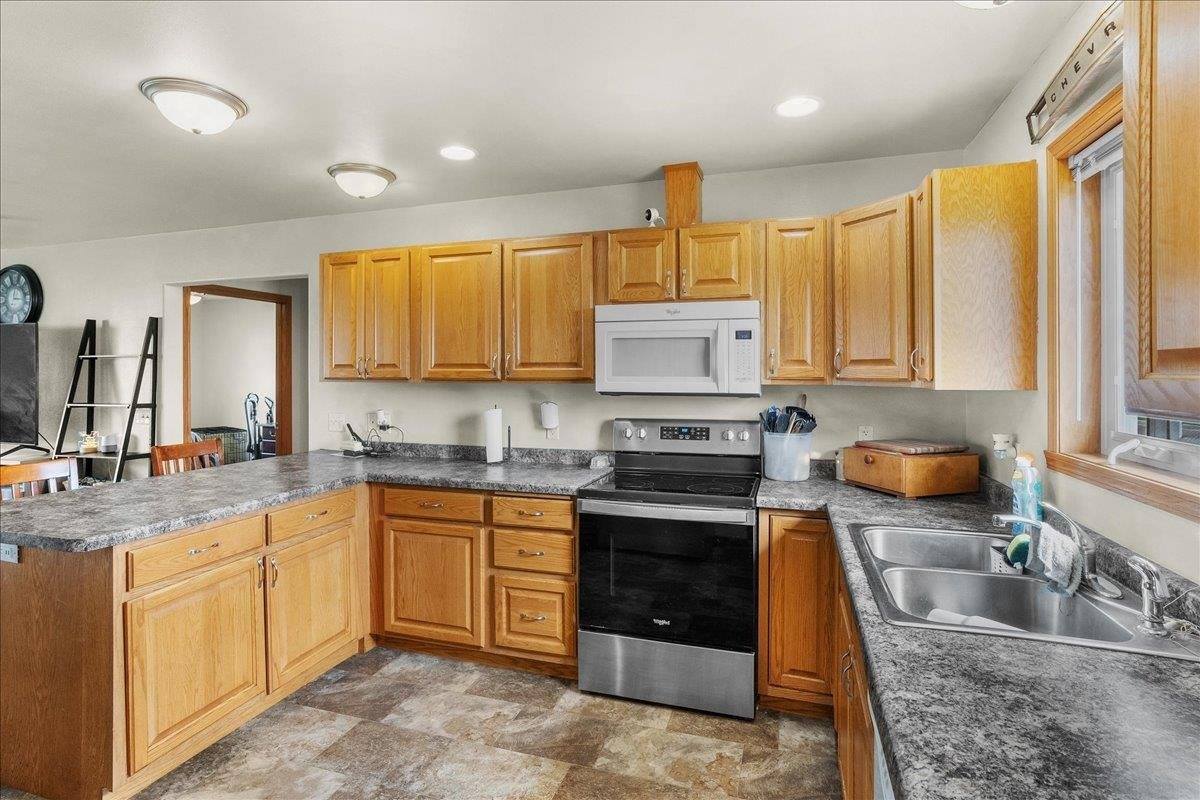 1205 S Maple Avenue, Marshfield, WI 54449