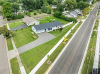 1205 S Maple Avenue, Marshfield, WI 54449