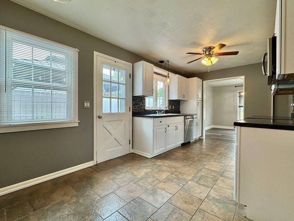 1427 Smith Rd, Ashland, OH 44805